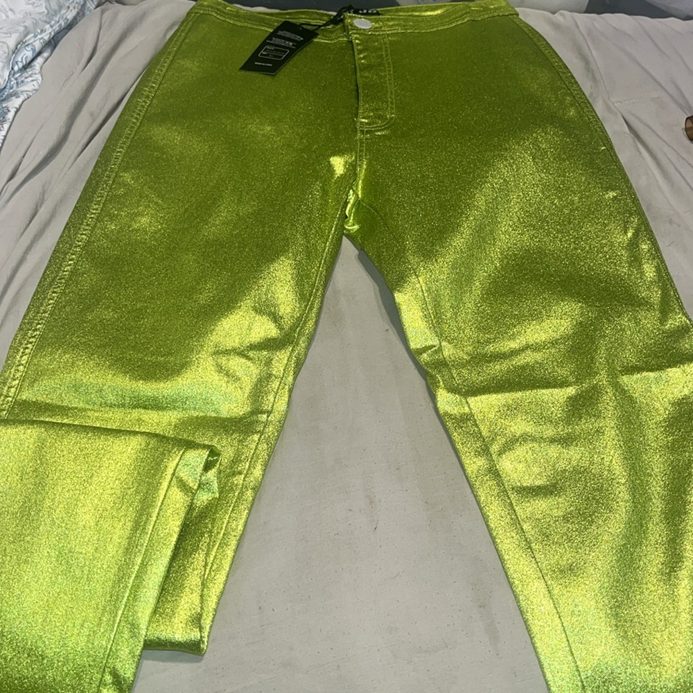 #897- (NWT)JCJO XL shimmery green jeans, Waist: 26”/ stretched:30”